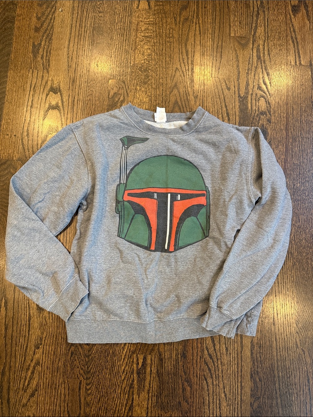 Gray woman’s medium Sweatshirt with Green and Red crewneck Graphic Star Wars